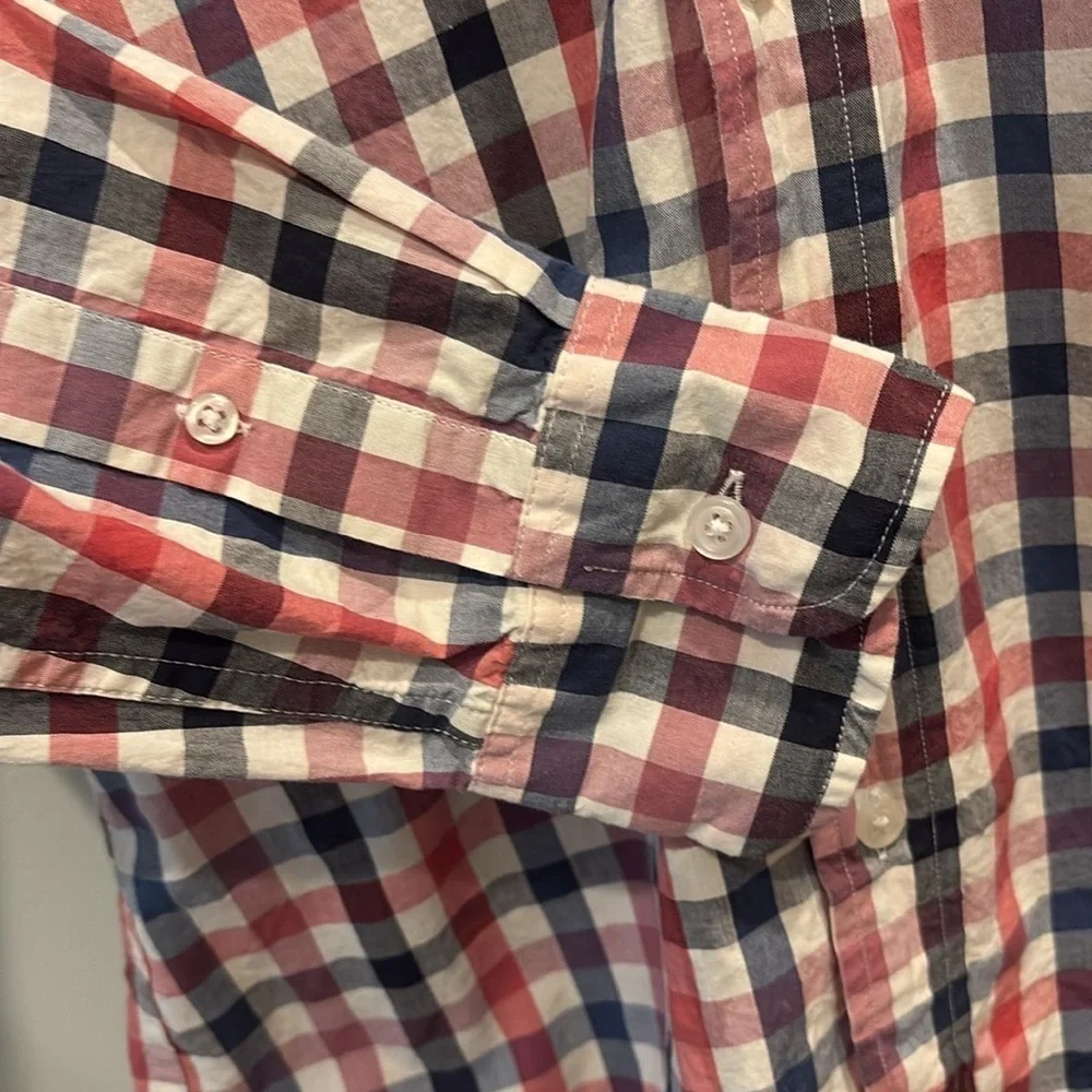 J.Crew men’s plaid collared button down shirt. Size small slim fit. Flex washed